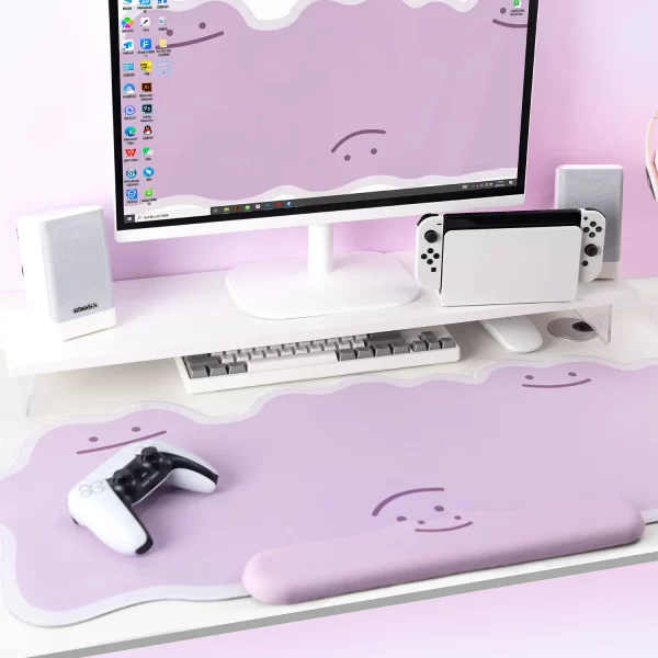 XDA+ Special Smiley Desk Mat